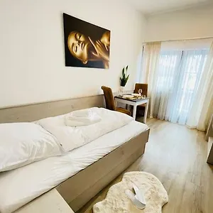 Apartment 20 - Im Rottalblick - Youngmodern Wohnen Mit Bademantelgang Zur Therme, Tv, Balkon Und Persoenlichem Gaesteempfang Von Astarte Estate, Bad Griesbach im Rottal