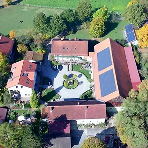 Apartment Gut Schwarz-n Hof, Bad Griesbach im Rottal
